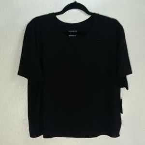 NWT Torrid Black Relax Fit Crop Top Size 1 short sleeve